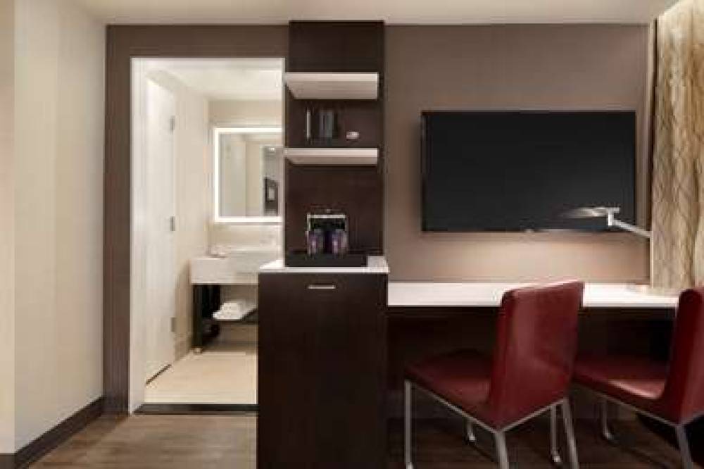 Embassy Suites By Hilton New York Manhattan Times 9