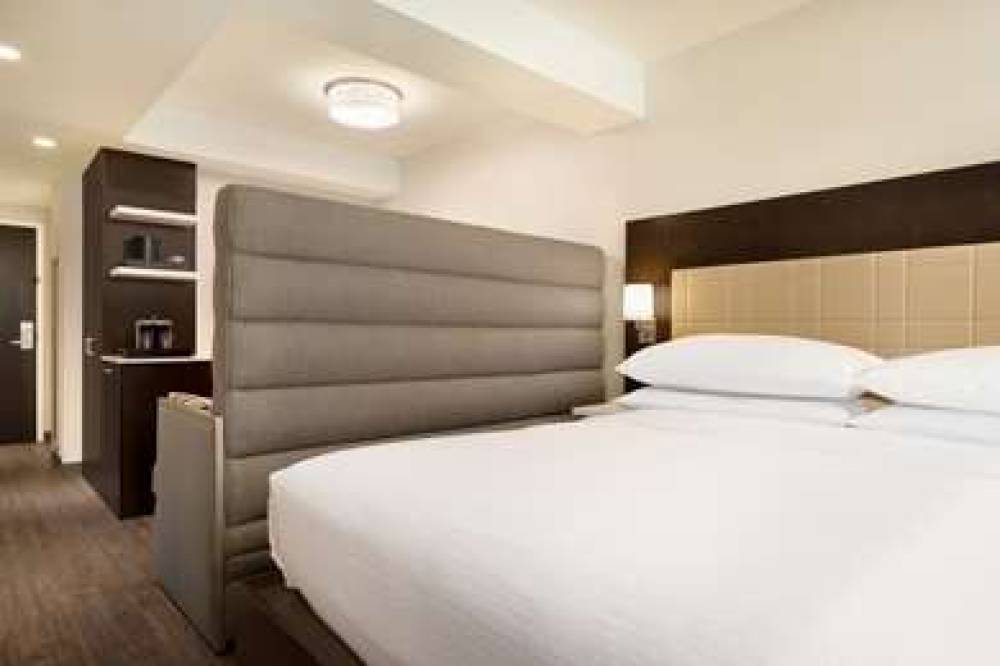 Embassy Suites By Hilton New York Manhattan Times 4