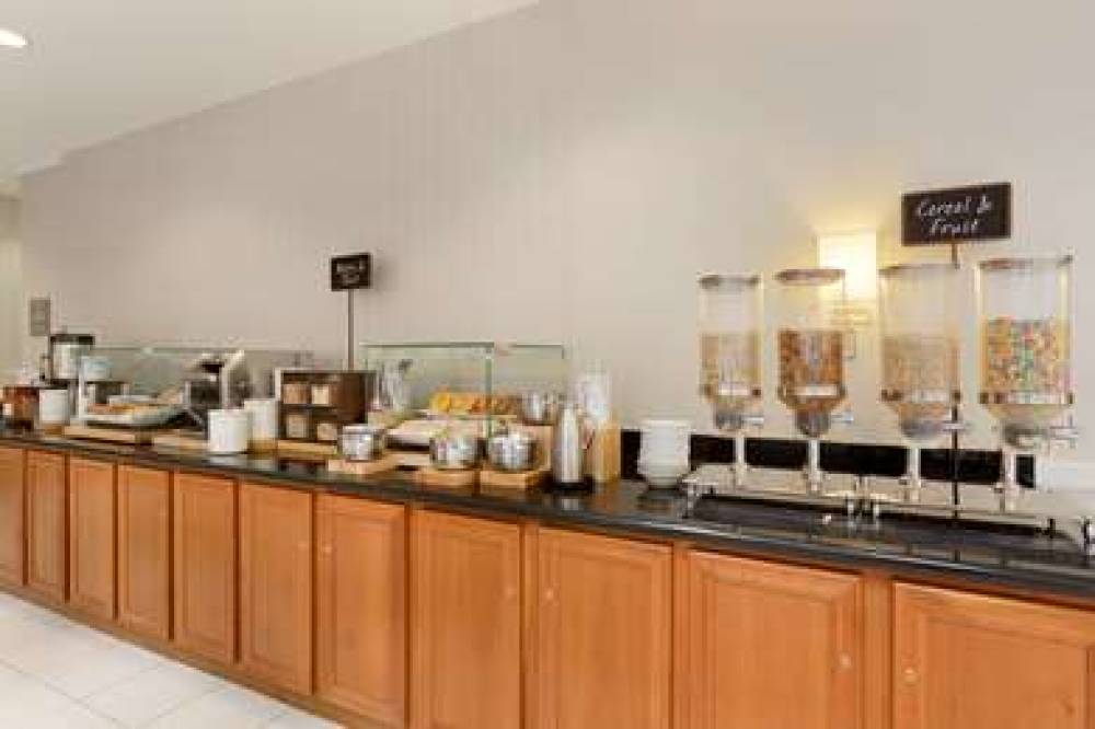 Embassy Suites By Hilton Newark-Wilmington South 7