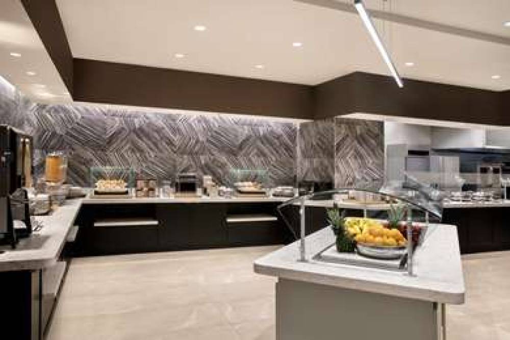 Embassy Suites By Hilton Orlando Airport 8