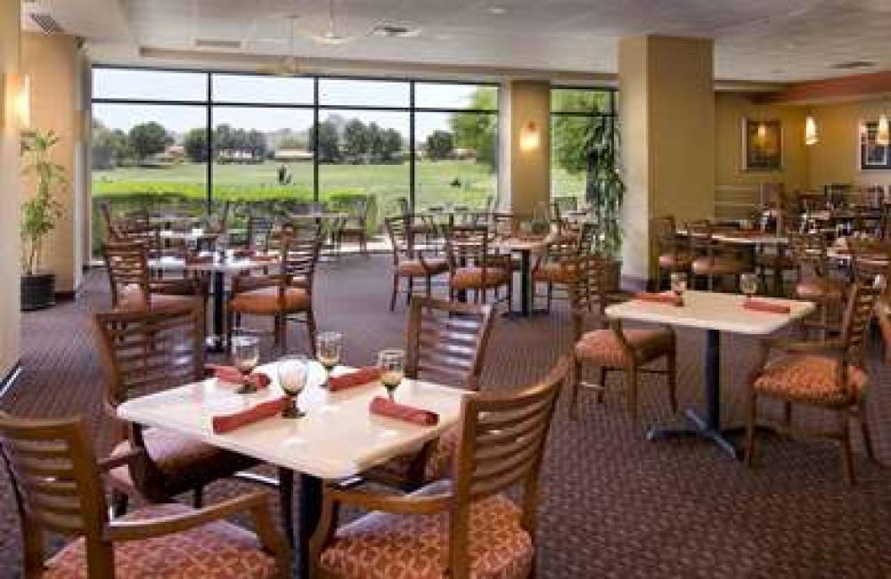 Embassy Suites By Hilton Phoenix - Scottsdale 6