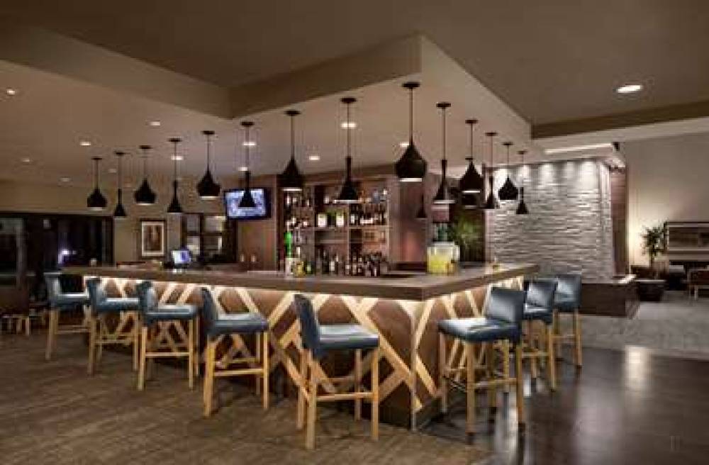 Embassy Suites By Hilton Phoenix - Tempe 6