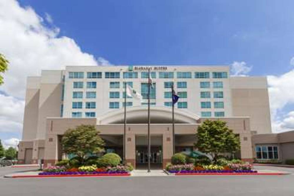 Embassy Suites By Hilton Portland-Airport 1