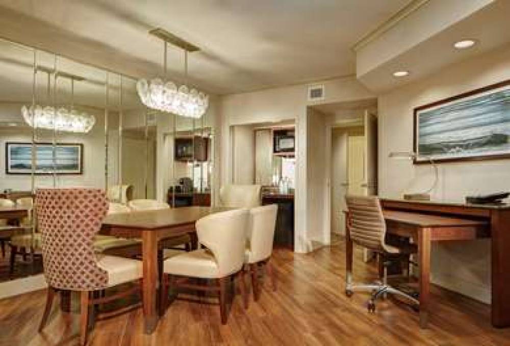 Embassy Suites By Hilton San Diego-La Jolla 6