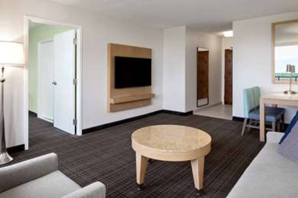 Embassy Suites By Hilton Tampa-Airport-Westshore 10