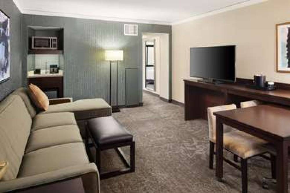 Embassy Suites By Hilton Tysons Corner 3
