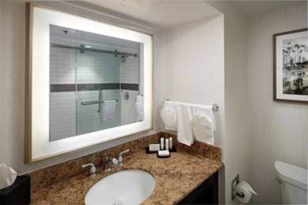 Embassy Suites By Hilton Tysons Corner 10