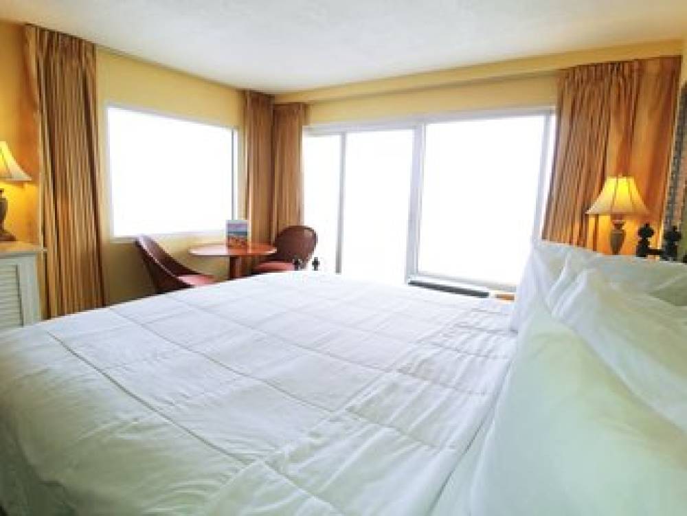 EMERALD SHORES HOTEL 3