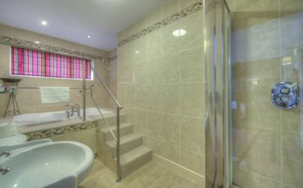 ETHORPE HOTEL 8
