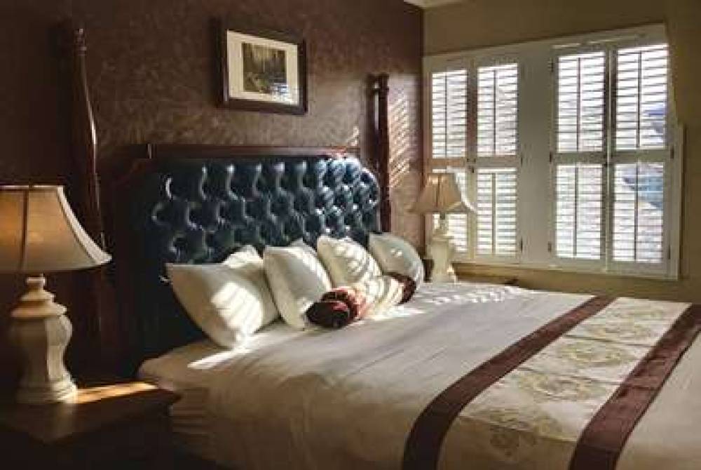 EUREKA INN TRADEMARK COLLECTI 8