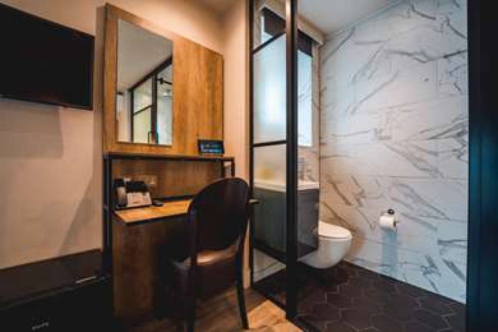 EUSTON SQUARE HOTEL 9