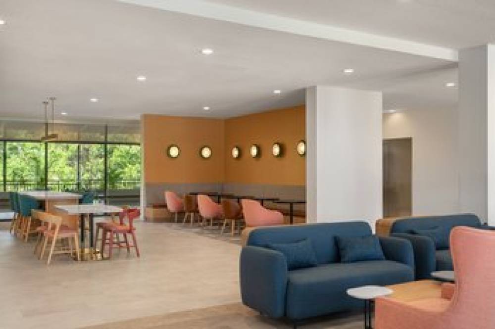 EVEN HOTEL INTERNATIONAL AIRPORT BY 7