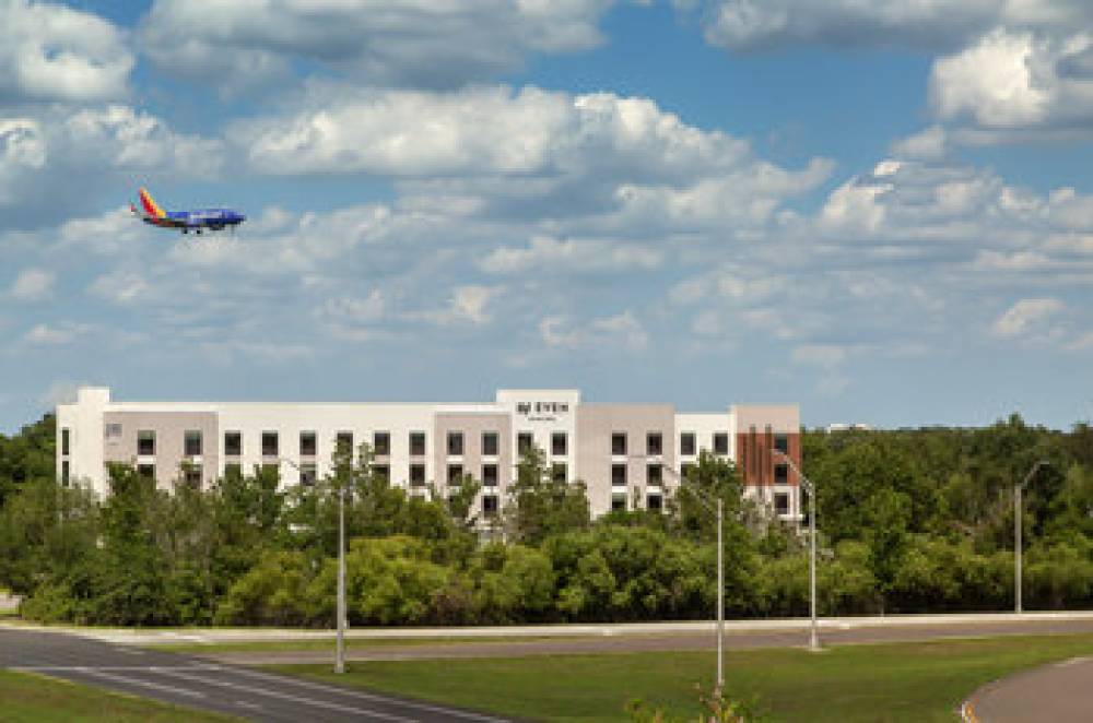 EVEN HOTEL INTERNATIONAL AIRPORT BY 8