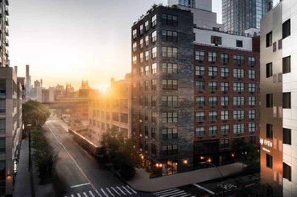 EVEN LONG ISLAND CITY BY IHG 10