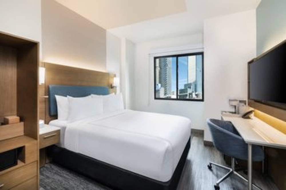 EVEN LONG ISLAND CITY BY IHG 8