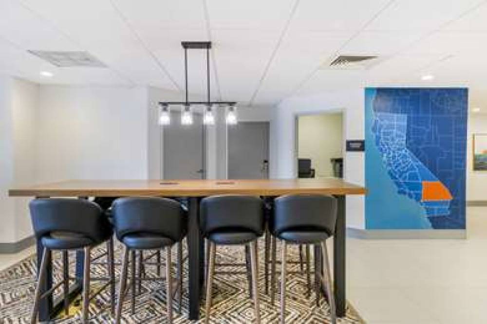 Executive Residency By Best Western Victorville 6