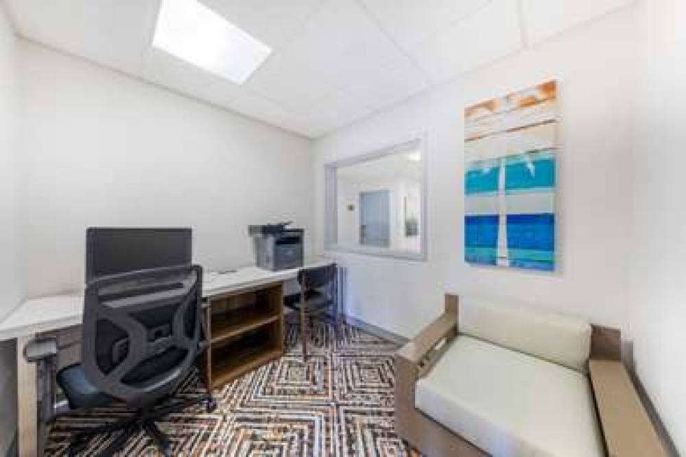 Executive Residency By Best Western Victorville 9