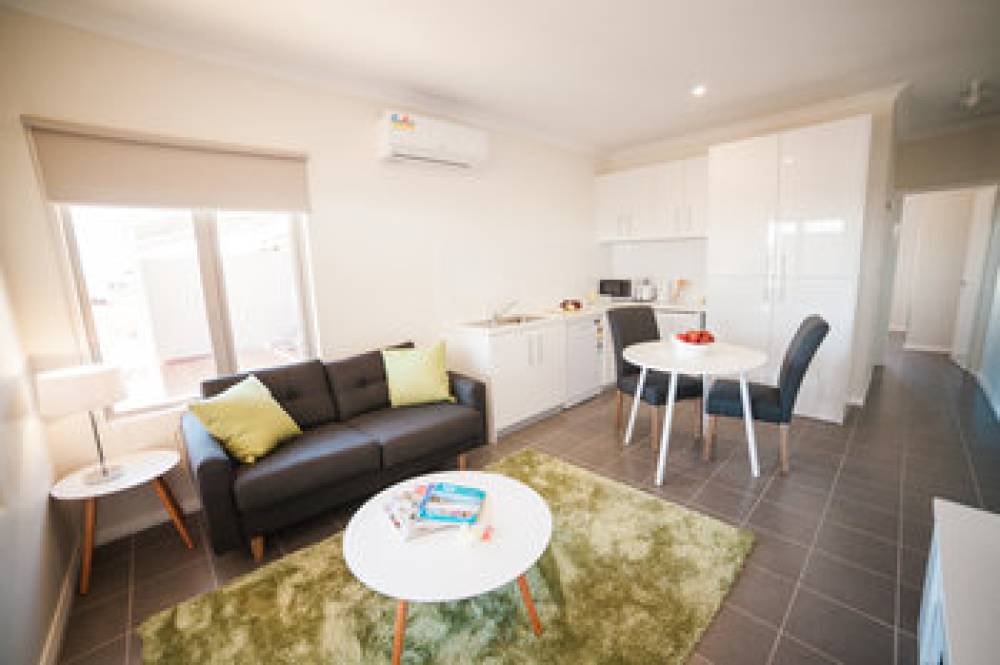 EXMOUTH ESCAPE RESORT 2