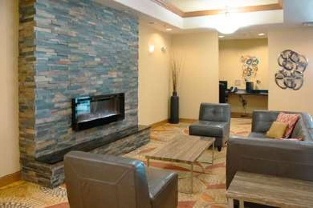 EXPRESSWAY SUITES OF GRAND FORKS 7