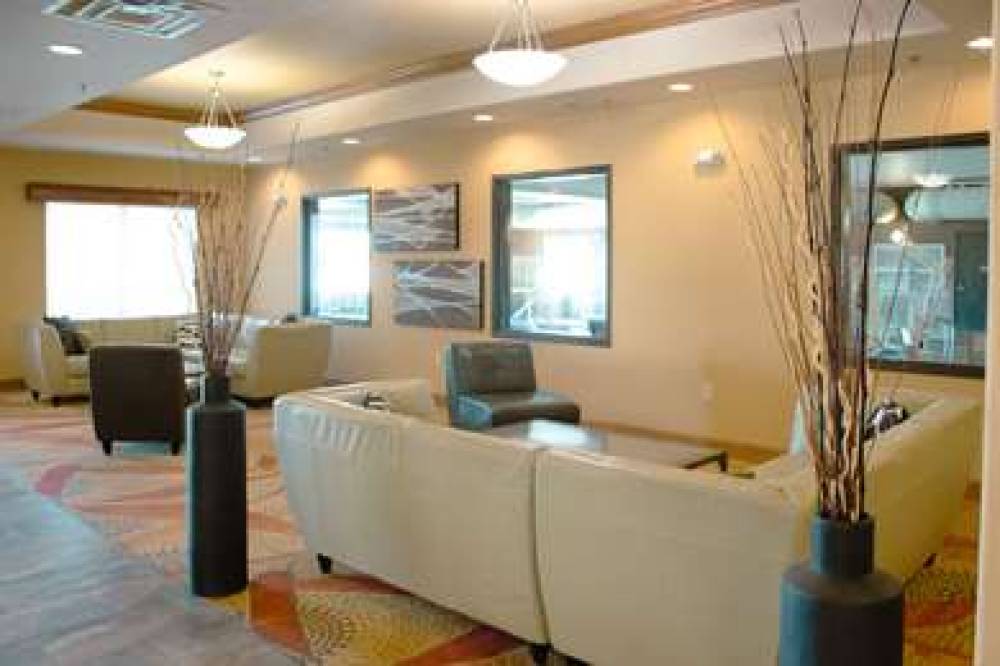 EXPRESSWAY SUITES OF GRAND FORKS 6