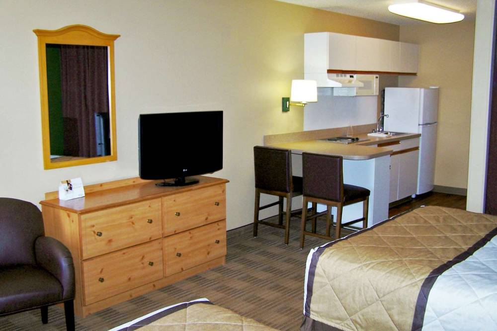 Extended Stay America - Chicago - Lombard - Oakbrook 6