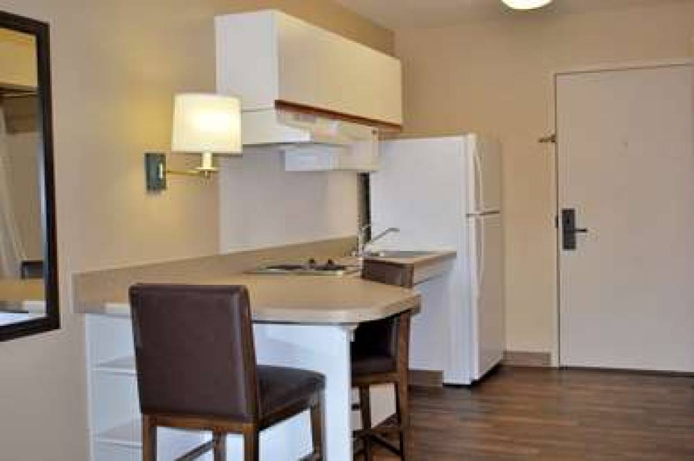 Extended Stay America - Chicago - Westmont - Oak Brook 10