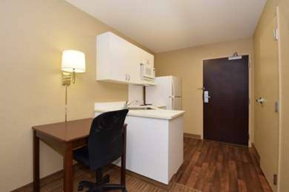 Extended Stay America - Detroit - Roseville 10