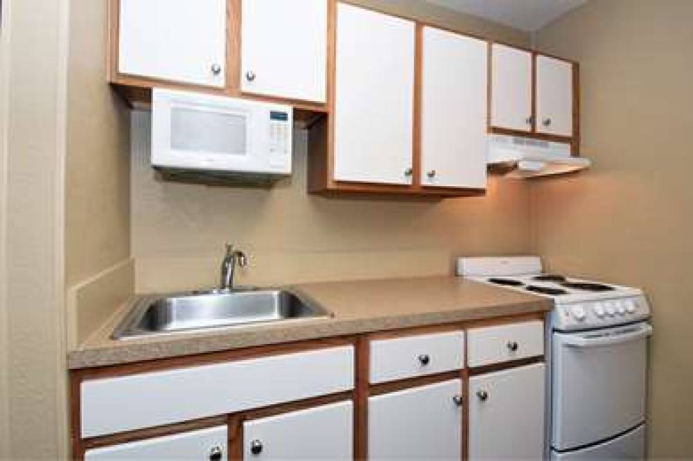 Extended Stay America - Detroit - Warren 8