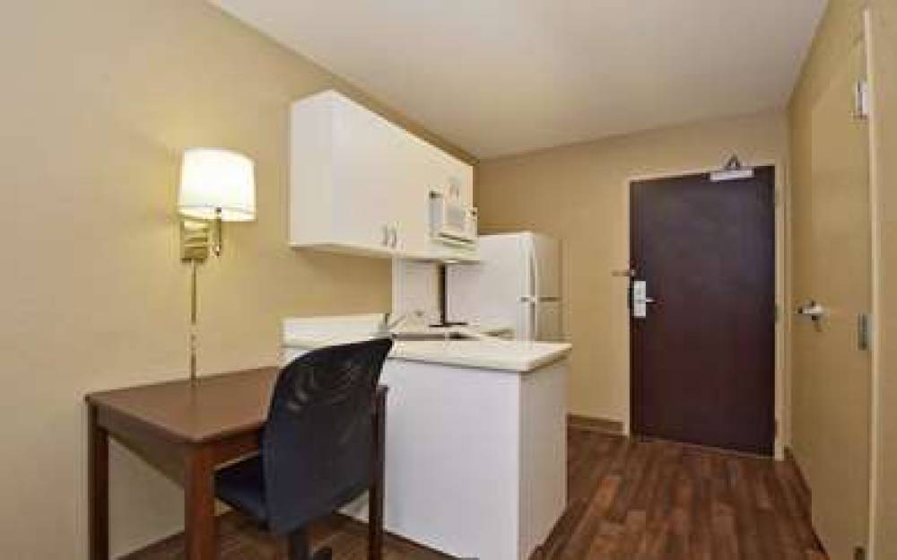 SUBURBAN STUDIOS MINNEAPOLIS BLOOMI 9