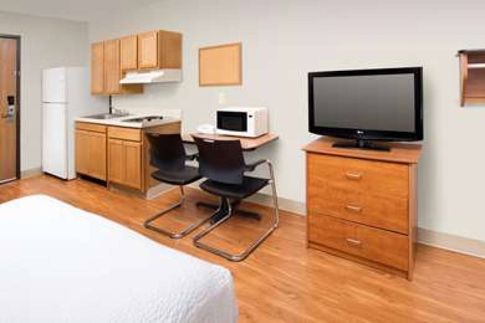 EXTENDED STAY AMERICA SELECT 7