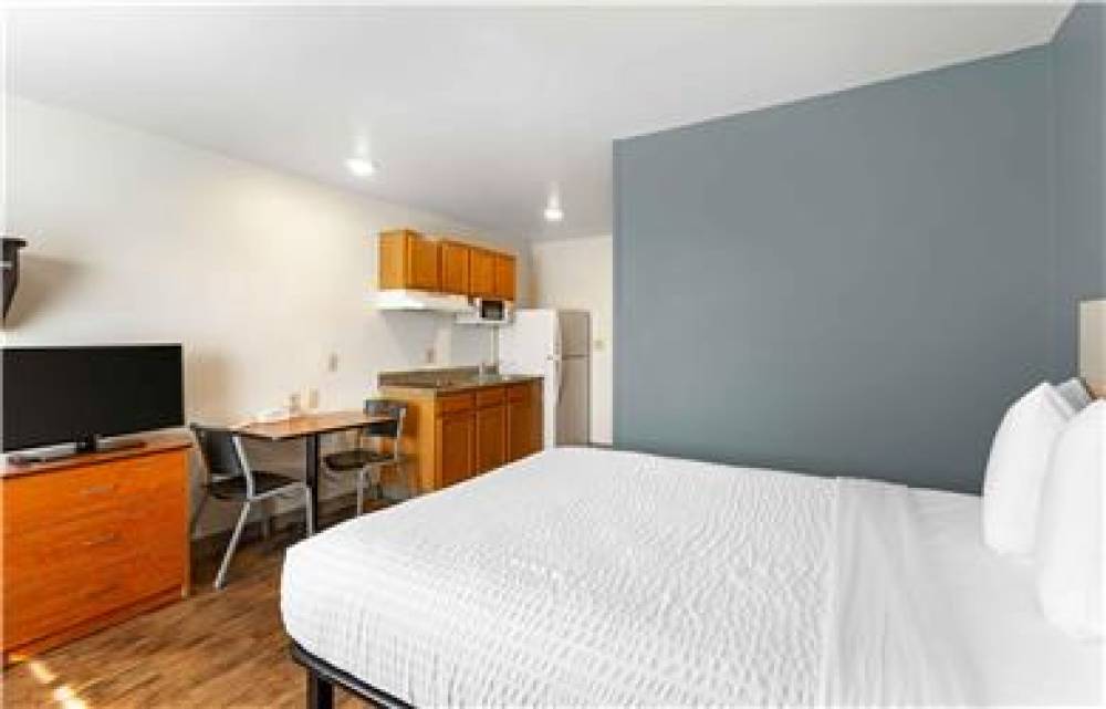EXTENDED STAY AMERICA SELECT 6