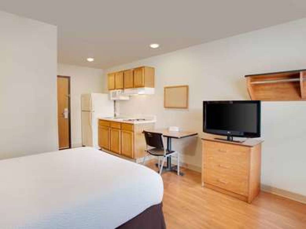 EXTENDED STAY AMERICA SELECT 9