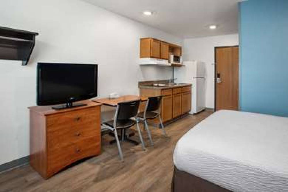 EXTENDED STAY AMERICA SELECT 8