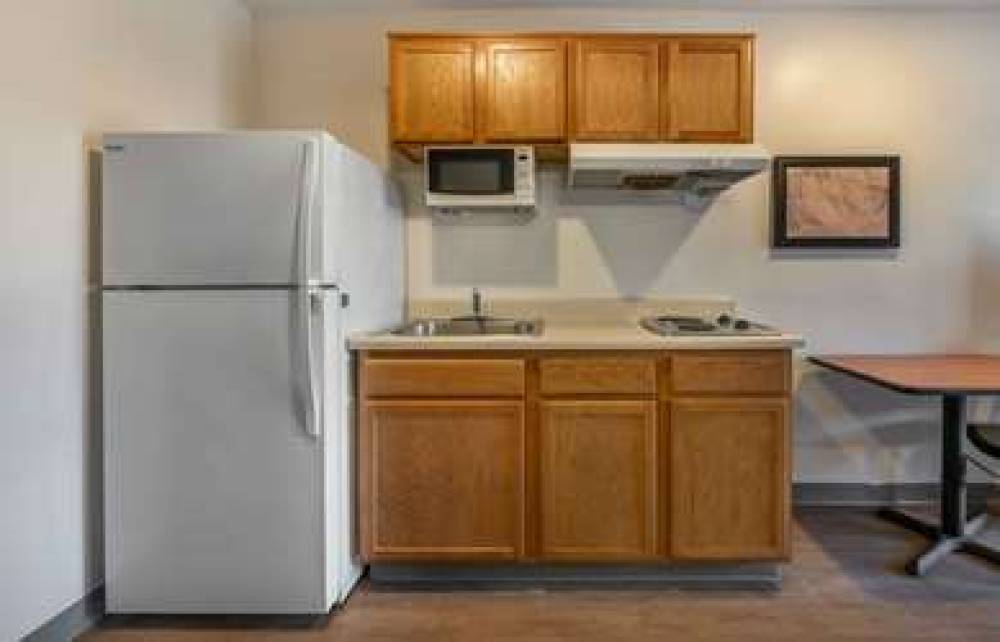 EXTENDED STAY AMERICA SELECT 7