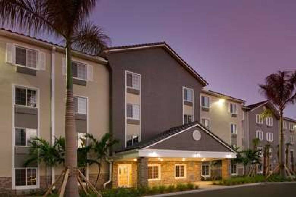 EXTENDED STAY AMERICA SELECT 3