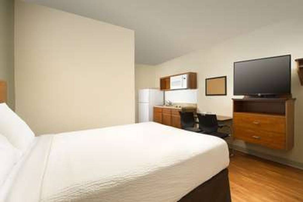 EXTENDED STAY AMERICA SELECT 6