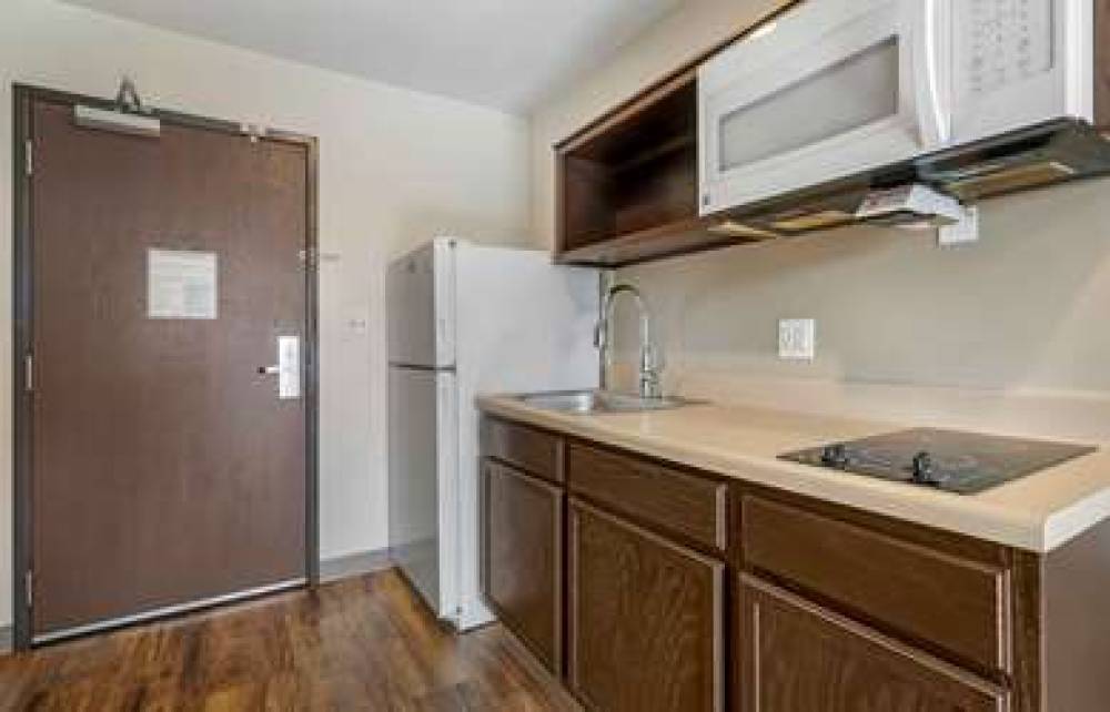 EXTENDED STAY AMERICA SELECT 8
