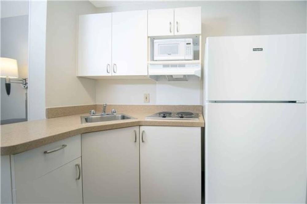 EXTENDED STAY AMERICA SUITES 10