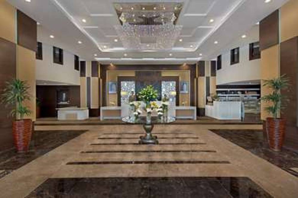 Ezdan Hotel 1