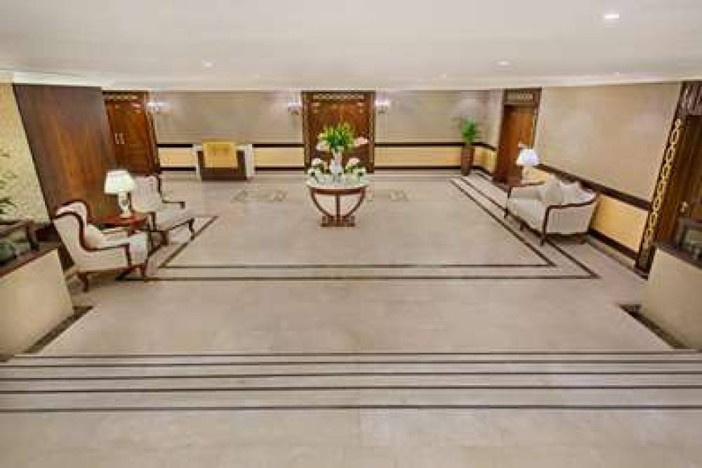 Ezdan Hotel 3
