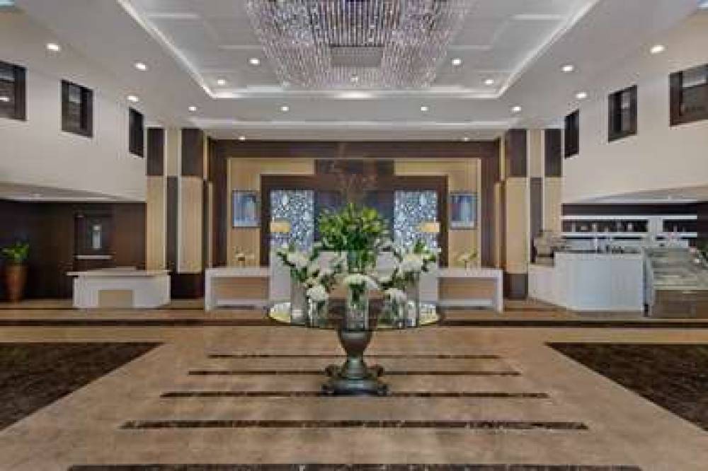 Ezdan Hotel 10