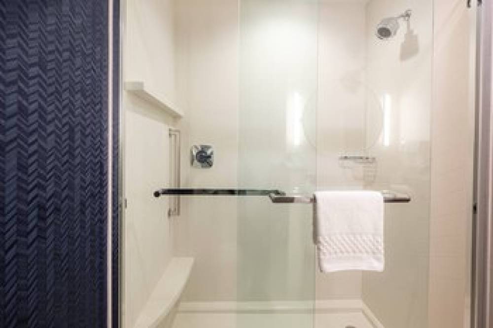 Fairfield By Marriott Inn And Suites Fond Du Lac 6