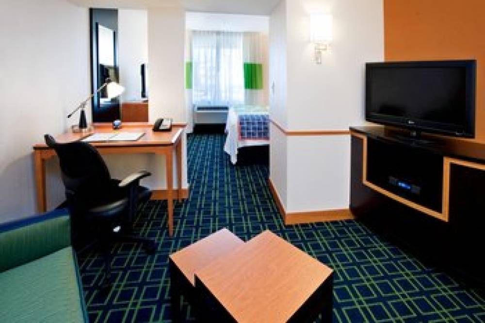 Fairfield Inn And Suites By Marriott Albany 9