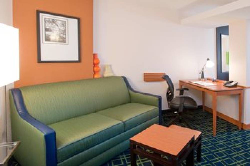 Fairfield Inn And Suites By Marriott Albany 8