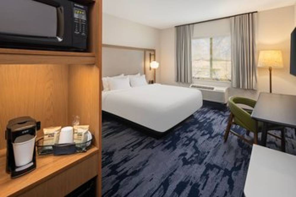 Fairfield Inn And Suites By Marriott Alexandria 6