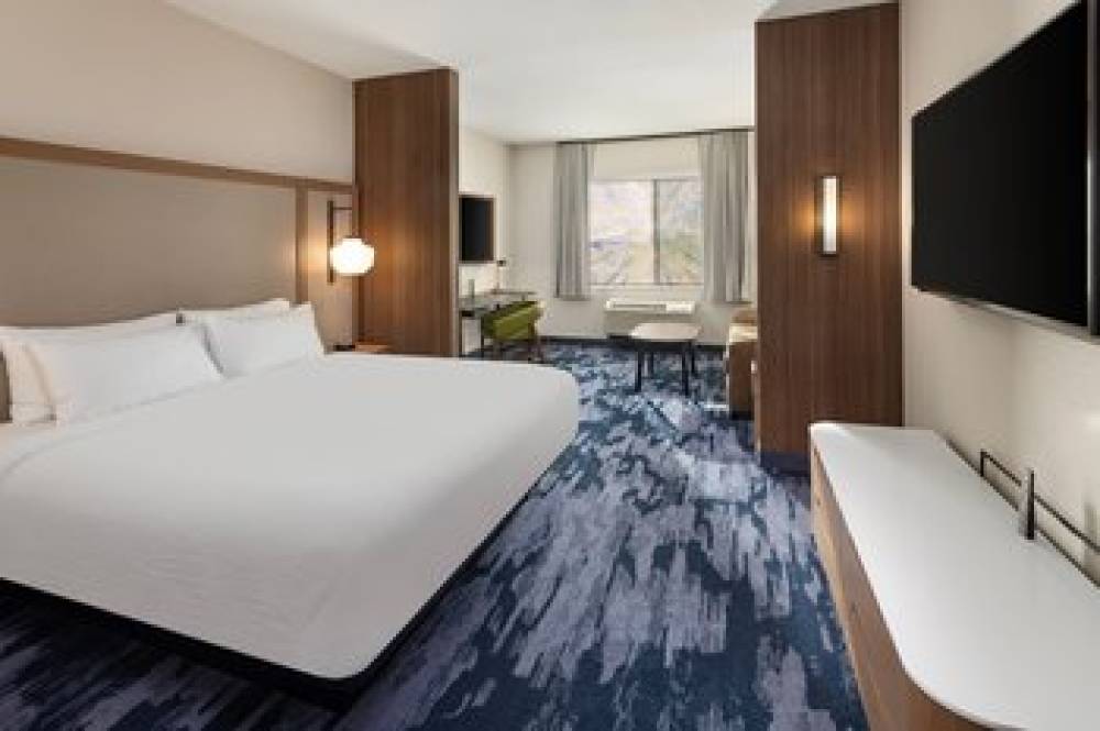 Fairfield Inn And Suites By Marriott Alexandria 10