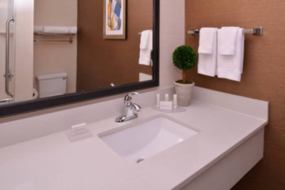 Fairfield Inn And Suites By Marriott Anderson Clemson 10