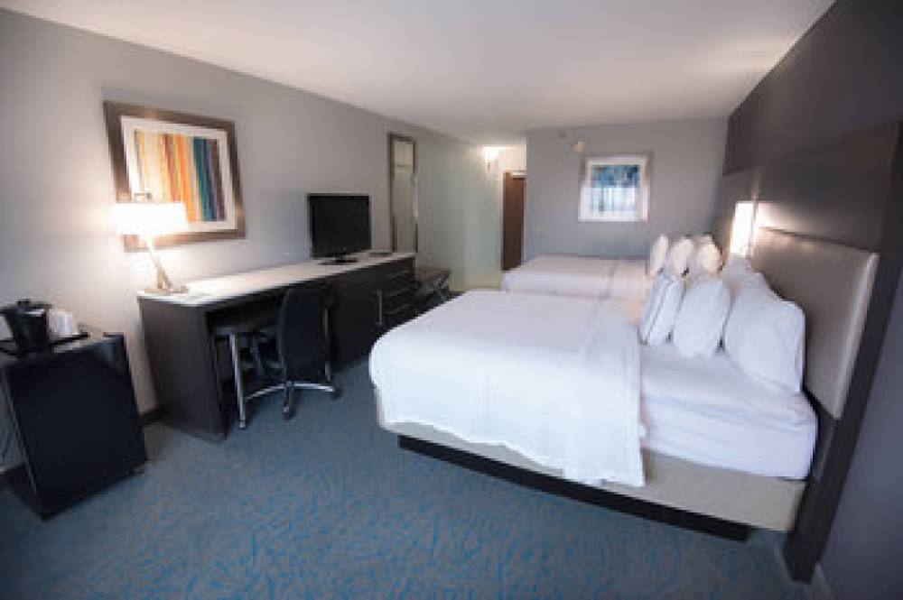 Fairfield Inn And Suites By Marriott Atlanta Airport North 8