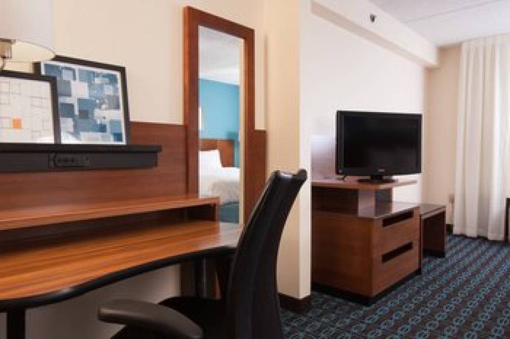 Fairfield Inn And Suites By Marriott Atlanta Airport South-Sullivan Road 6