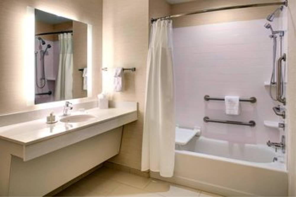 Fairfield Inn And Suites By Marriott Atlanta Stockbridge 10